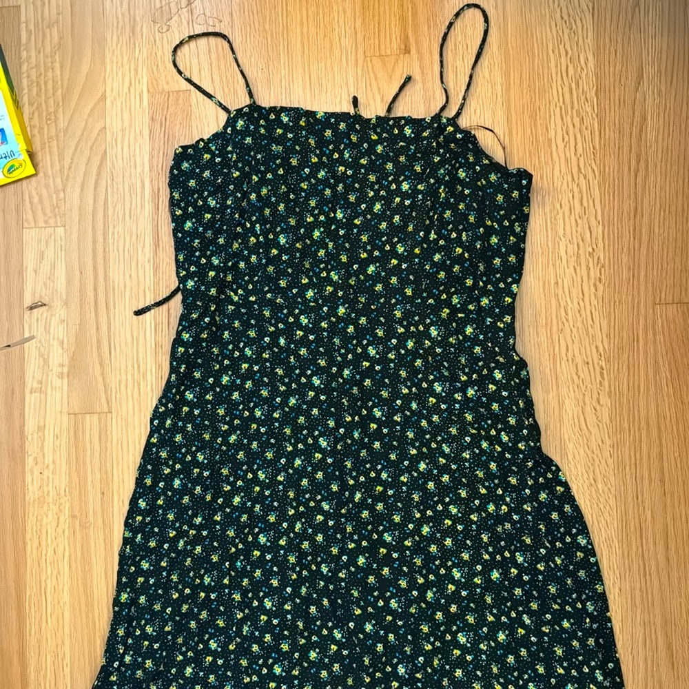 NWT Urban Outfitters Tea Length Ditsy Floral Dress
